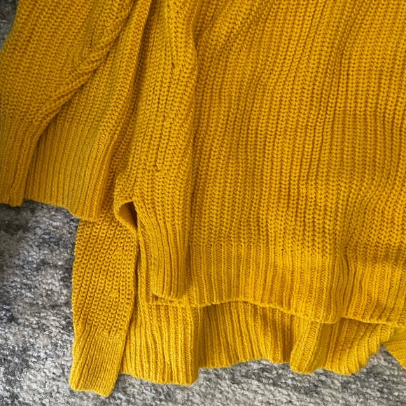 Express sweater - Picture 2 of 7